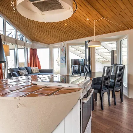 Seaside Charm With And Sauna-by Traum בית נופש *